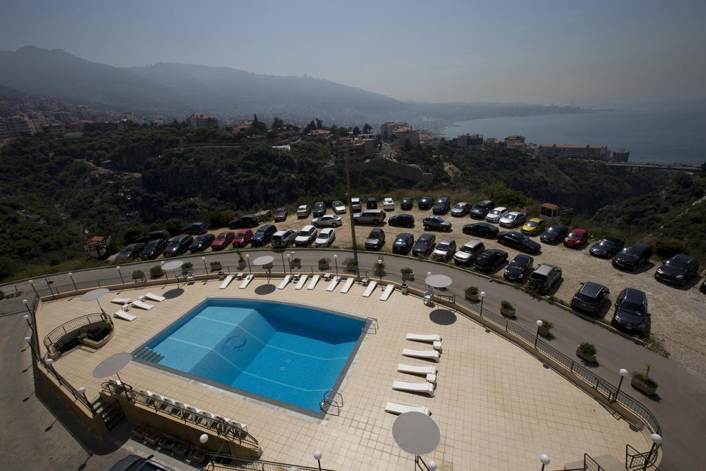 Adma Blue Screen Jounieh Exterior photo
