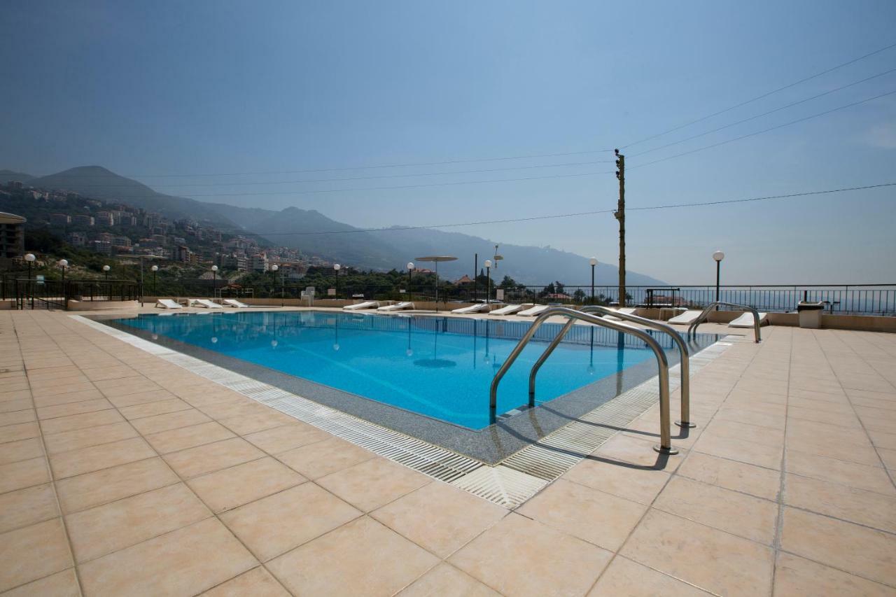 Adma Blue Screen Jounieh Exterior photo